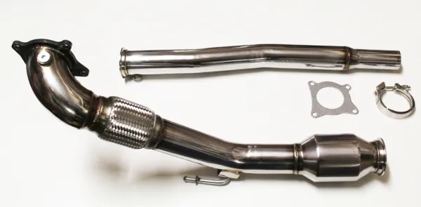 Downpipe TFSI pour Golf 5 GTI, Golf 6 GTI, Audi A3, Audi TT 2.0 TFSI avec 200 cellules Sportkat compatible Euro 4 76mm inox 89mm coude 60mm