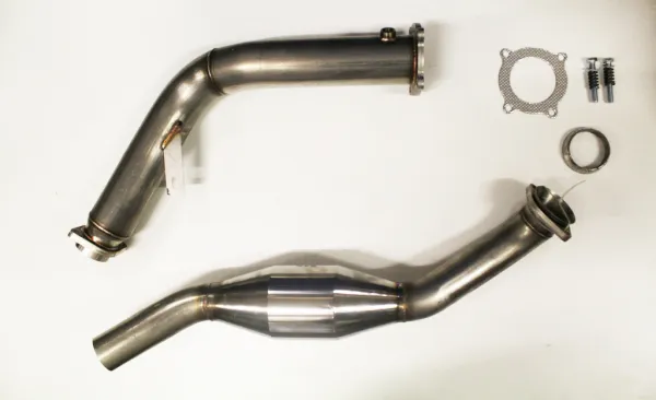 Tube de culasse Downpipe pour Audi A4 B8 2.0 TFSI ø 76mm avec 200 cellules catalytique de course inox 63,5 mm