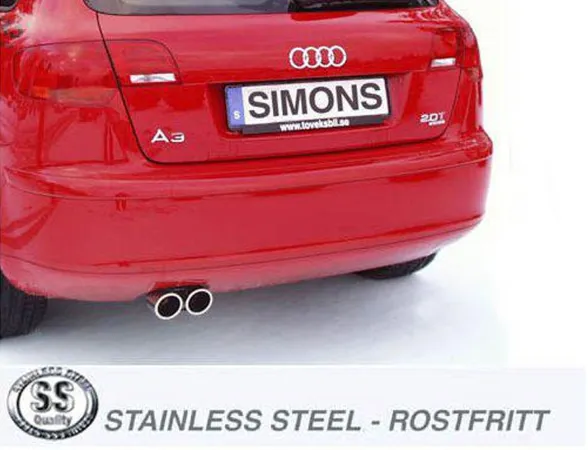 Vue arrière d'une A3 Sportback rouge, plaque Simons et échappement sport inox 2x80 mm avec deux embouts polis. En bas, logo acier inoxydable et "Stainless Steel - Rostfritt".